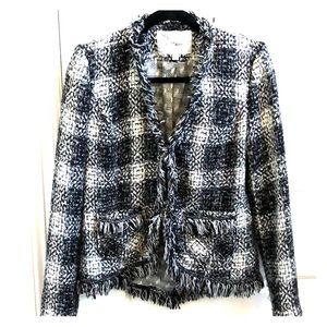 Super trendy lined classic-inspired jacket